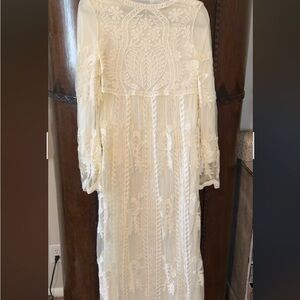 Chic Cream Lace Long Sleeve Dress